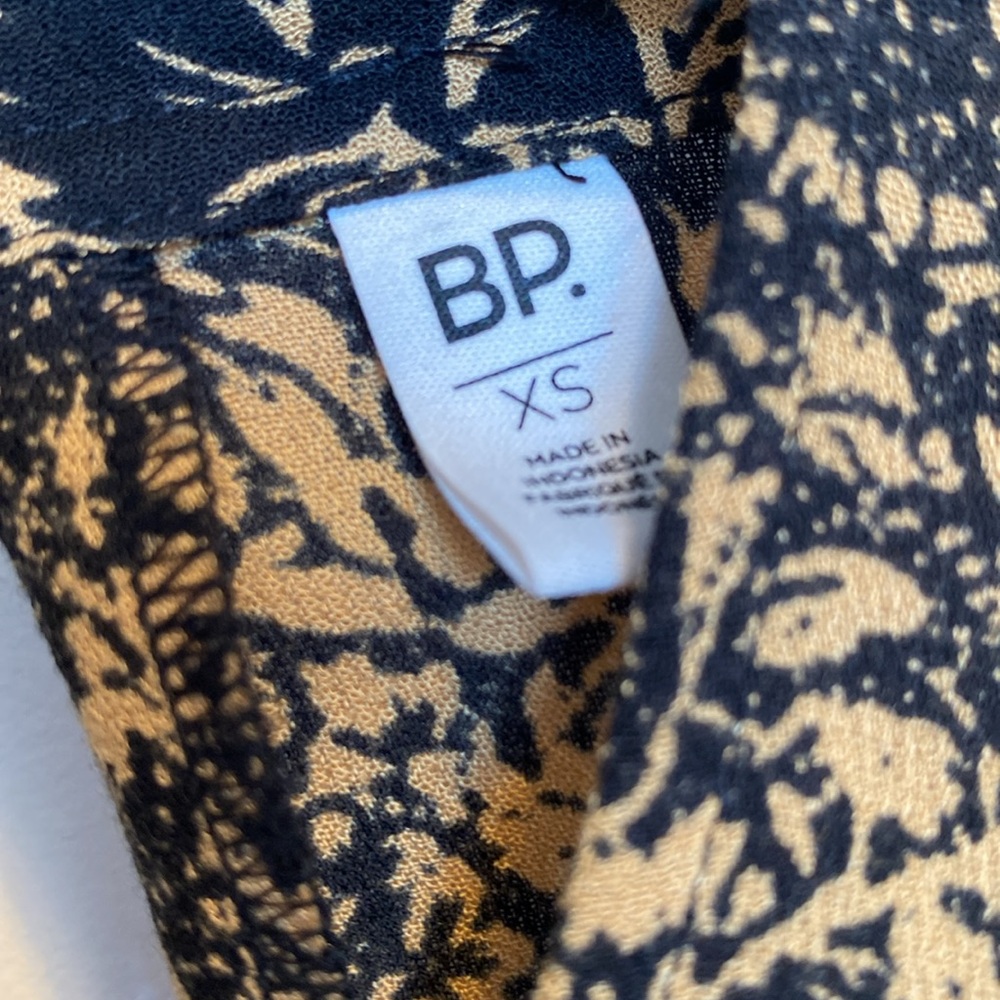 BP ruffle long sleeve blouse XS - Picture 6 of 7
